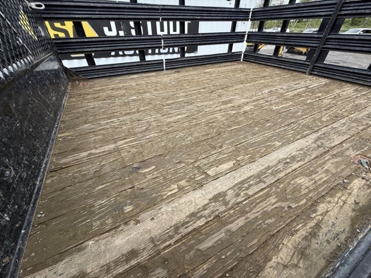 2006-chevrolet-silverado-3500-image-21