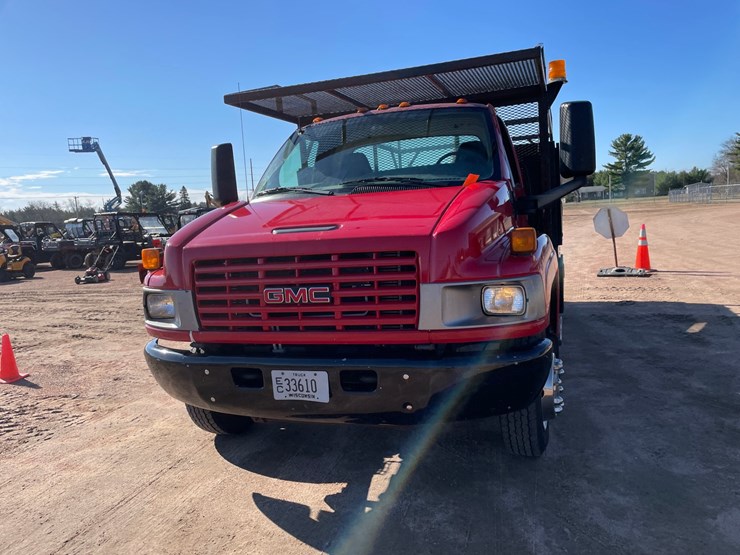 2006-gmc-topkick-image-2