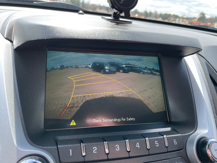 2015-chevrolet-equinox-lt-image-55