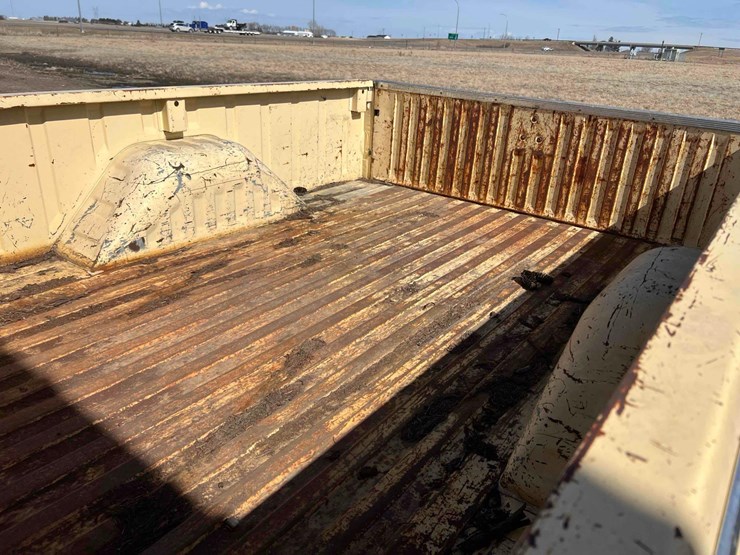 1977-dodge-power-wagon-image-13