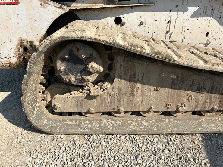 bobcat-t320-image-12