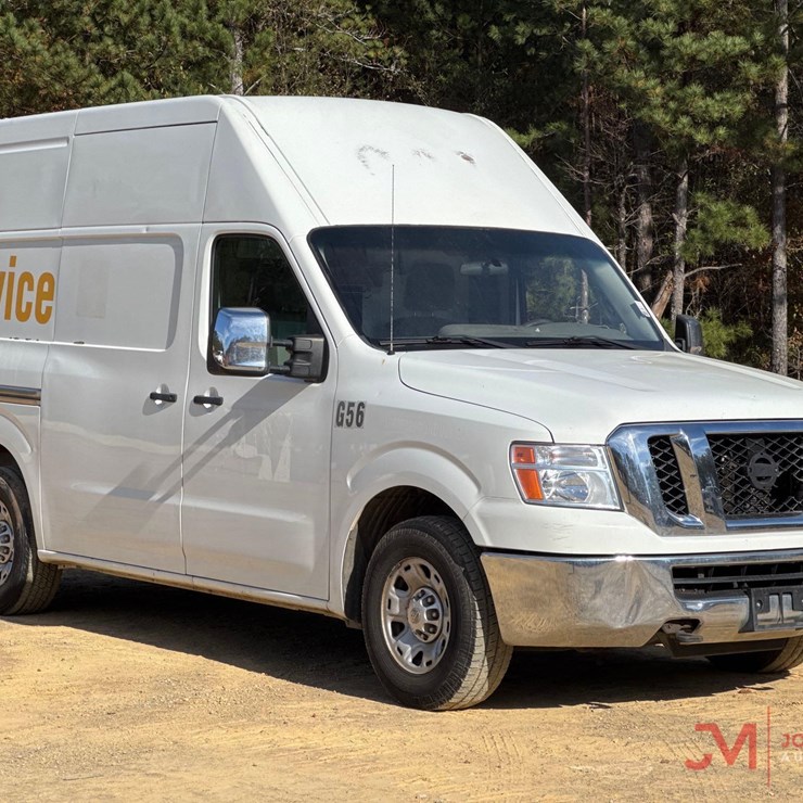 2013 NISSAN NV3500HD