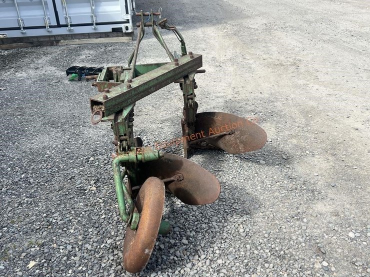 john-deere-2-image-2