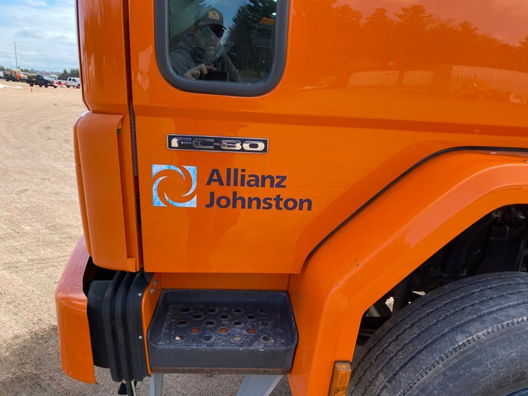 2007-freightliner-fc80-image-15