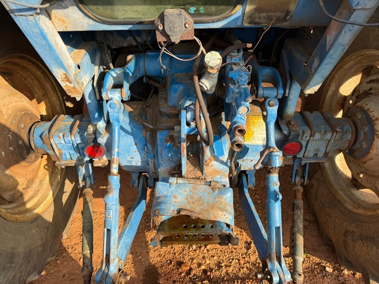 1990-ford-6610-image-17