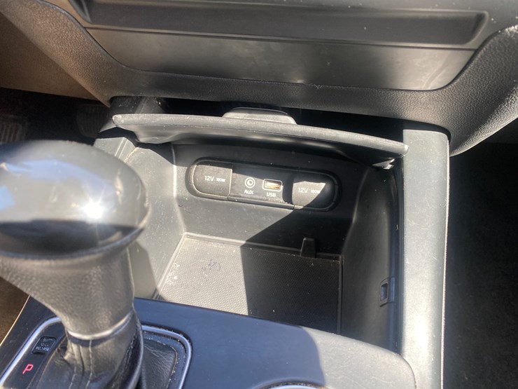 2016-kia-sorento-image-38