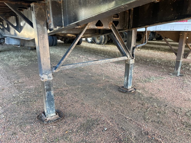 2008-fontaine-48'-flatbed-image-5