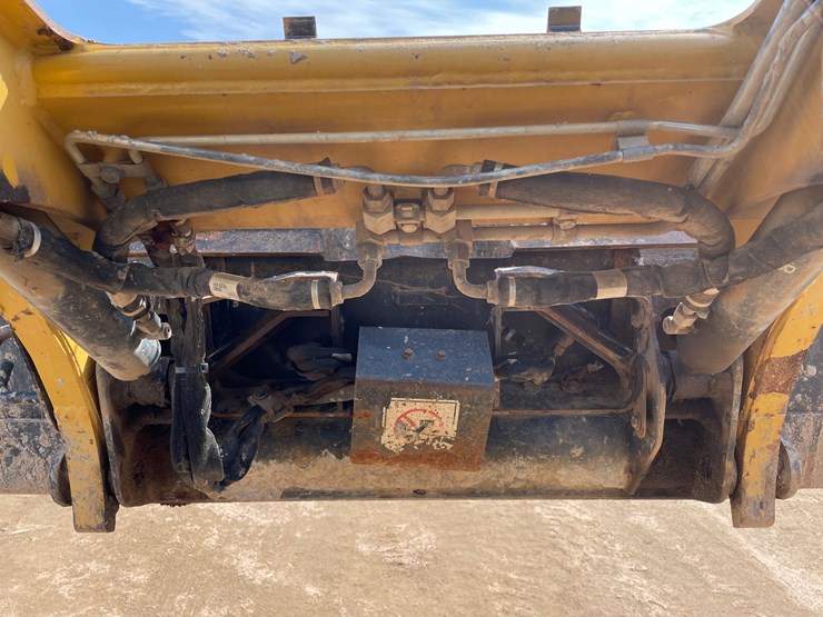 caterpillar-247b3-image-42