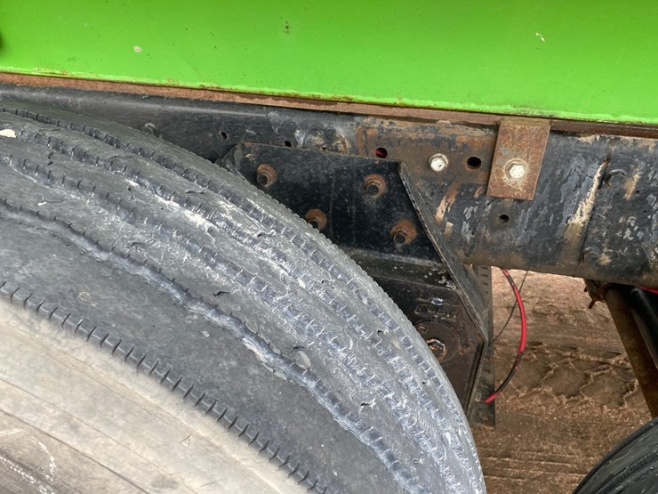 2015-kenworth-t800-image-31