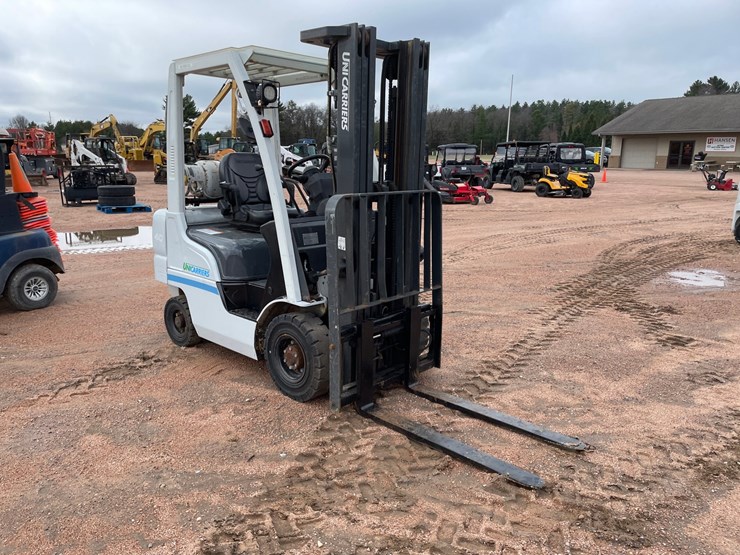 #1162-•-unicarriers-3,450-lbs-lp-forklift-image-7