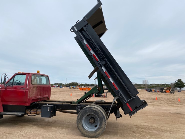 1995-ford-f700-image-42