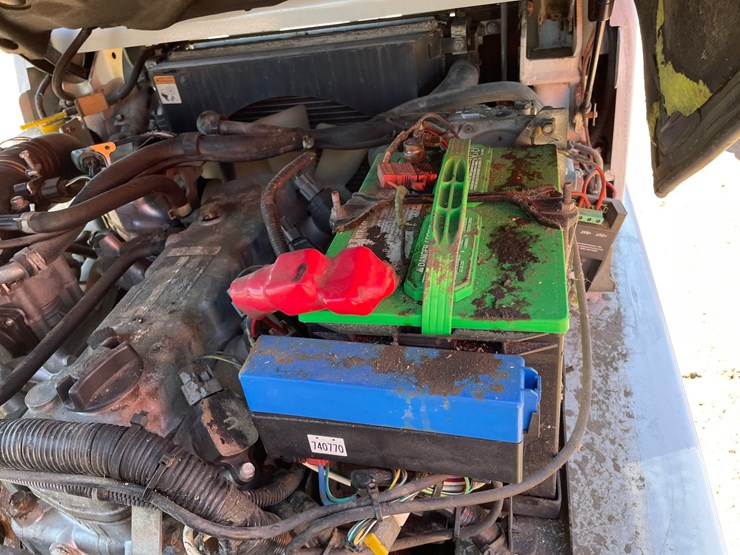 #1135-•-unicarriers-lp-forklift-image-30