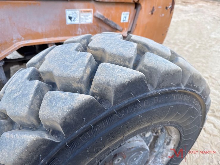 2019-case-586h-image-8