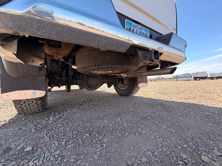 2022-chevrolet-silverado-2500-image-10