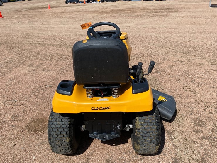 #1119-•-2022-cub-cadet-lt46-riding-lawn-mower-image-7