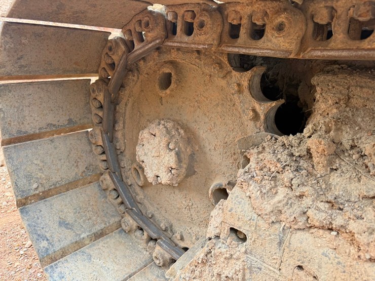 caterpillar-d4c-image-19