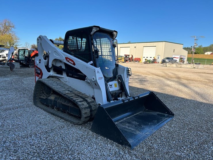 2023-bobcat-t770-image-6