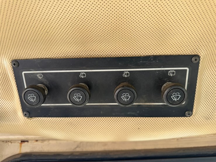 1998-caterpillar-d6r-xl-image-78