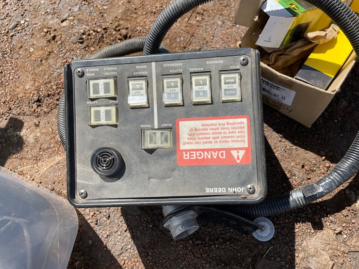 john-deere-7200-image-63