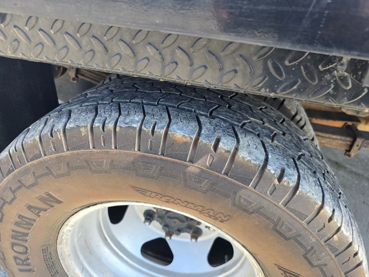 2015-chevrolet-silverado-3500-image-48