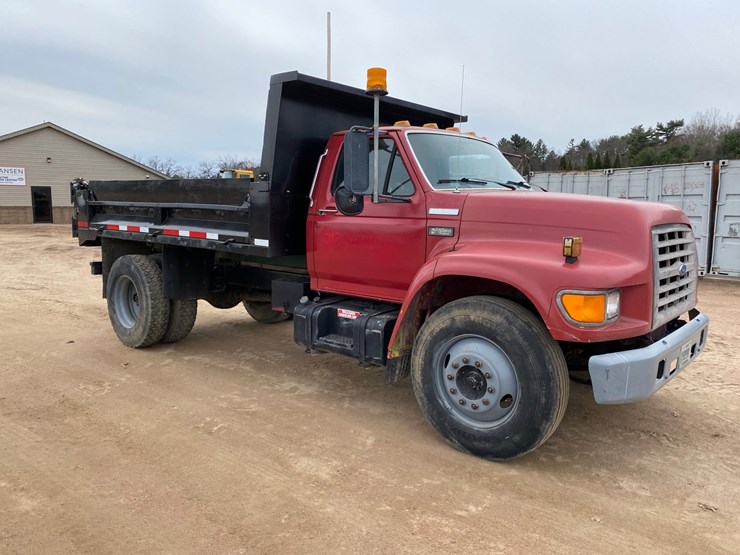 1995-ford-f700-image-4