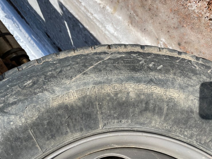 1999-international-4900-image-59