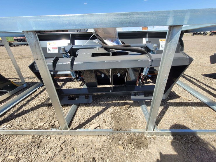 wolverine-db-15-84w-84-obstacle-avoidance-snow-pushing-machine-image-7