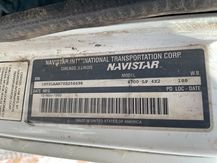 2000-international-4700-image-44