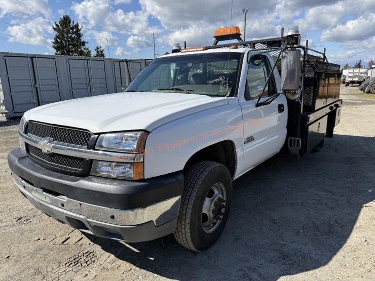 2005-chevrolet-silverado-3500-image-1
