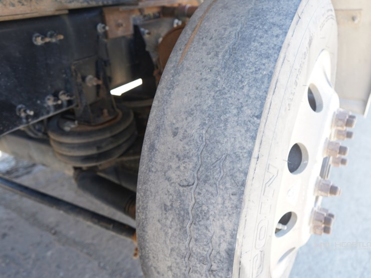 2018-mack-granite-gu713-image-61