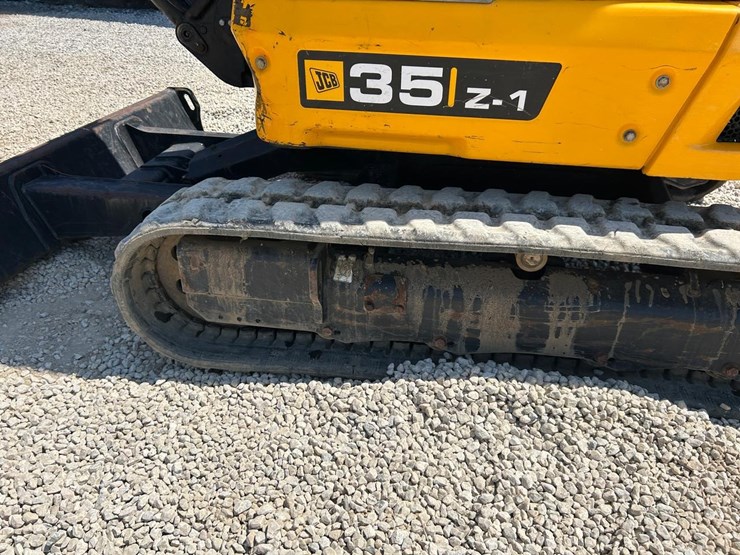 2021-jcb-35z-1-image-17