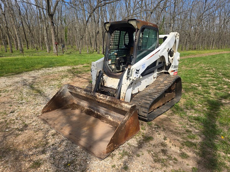 2010-bobcat-t650-image-2