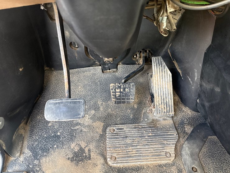 2007-mack-cl733-image-63