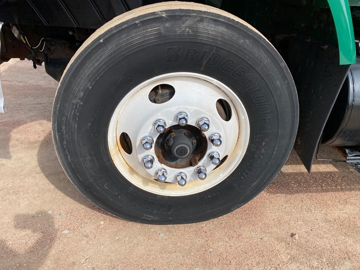 2003-international-7400-image-33