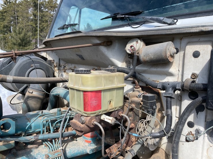 1990-international-4900-image-51