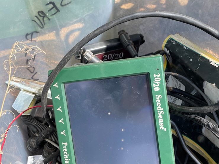 john-deere-7200-image-64