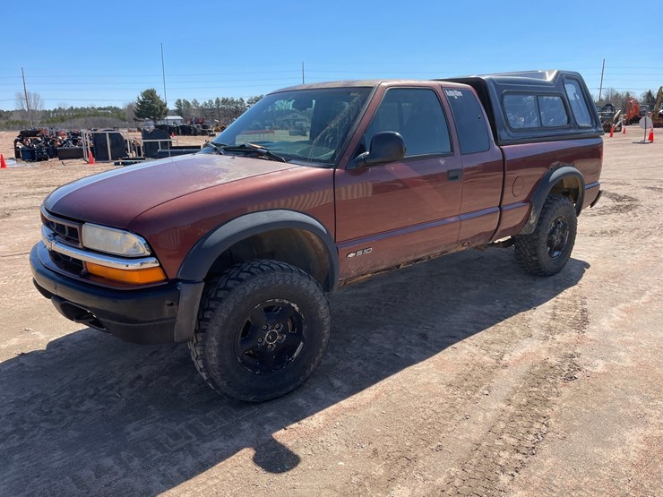 1998-chevrolet-s10-image-1