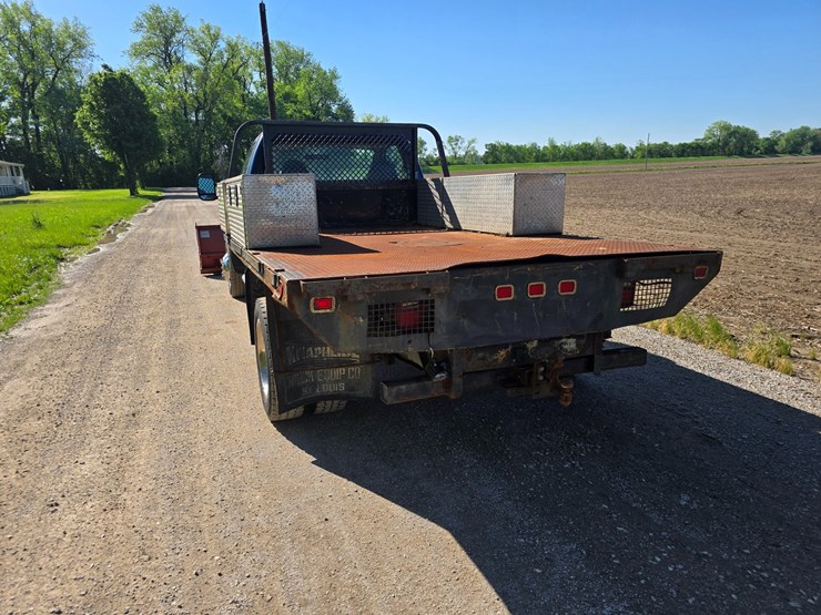 2008-ford-f550-image-13