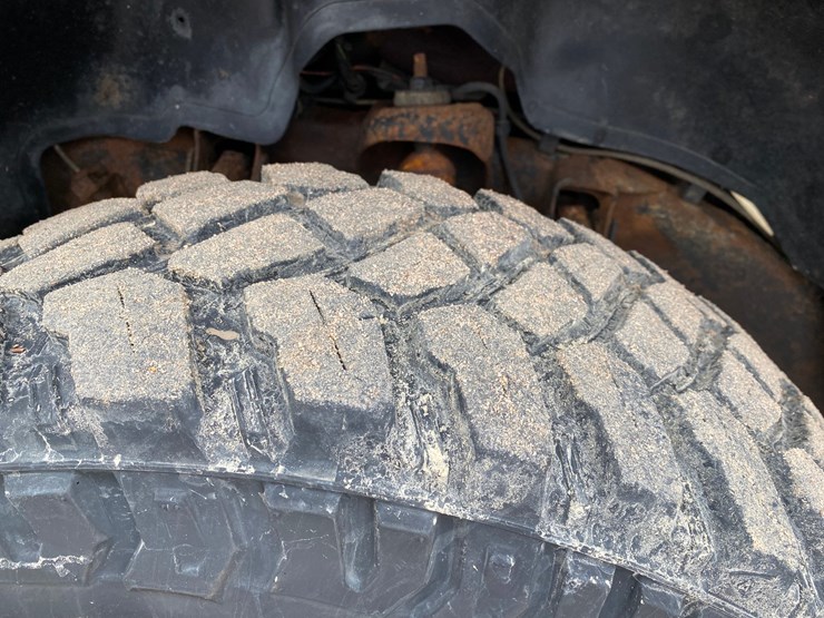 2001-chevrolet-2500-image-25