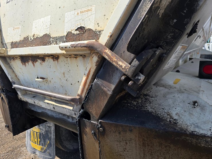 2000-red-river-live-bottom-image-47