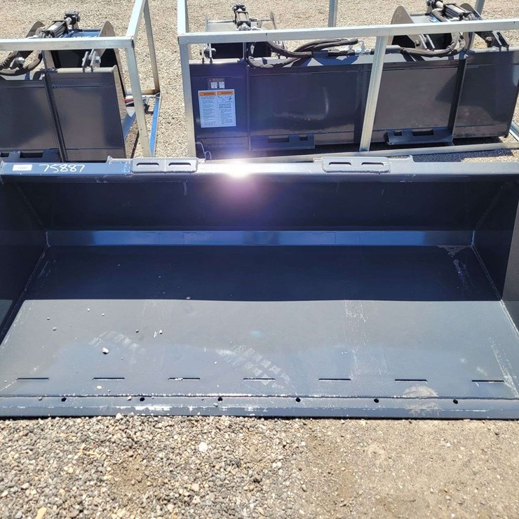 Wolverine TDB-11-78W Track Duty Bucket