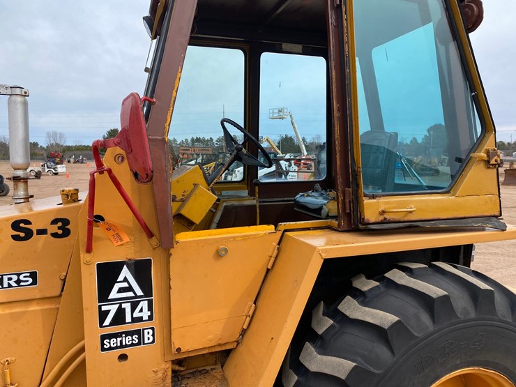 #1004-•-1982-allis-chalmers-714-series-b-industrial-plow-tractor-image-42