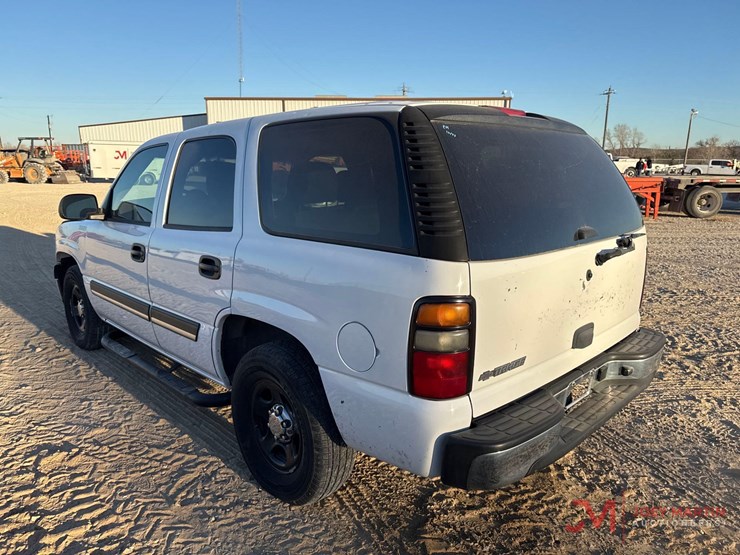 2006-chevrolet-tahoe-image-3
