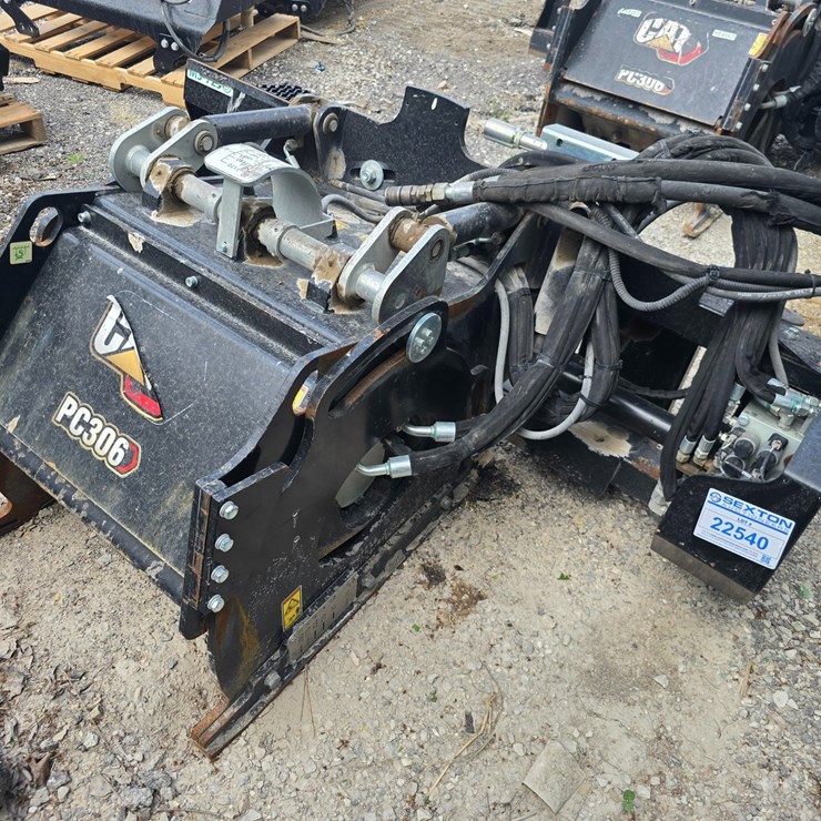 #22540 • 2022 Caterpillar PC306 Skid Steer Planer