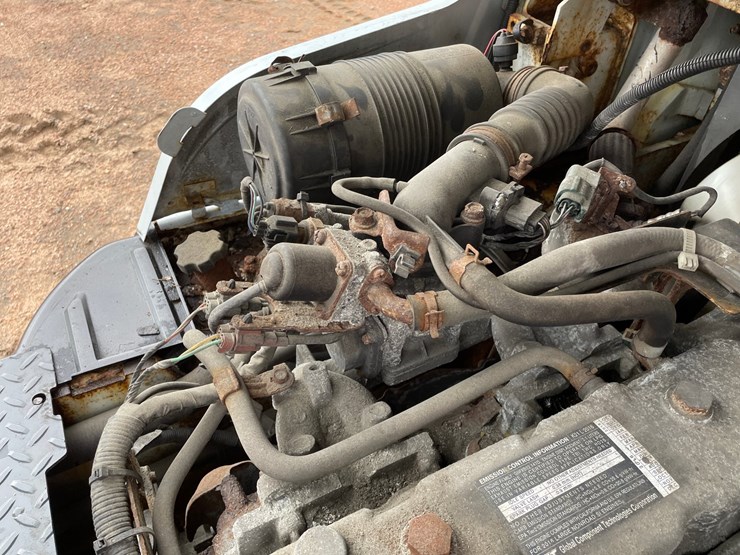 #1164-•-unicarriers-3,450-lbs-lp-forklift-image-27