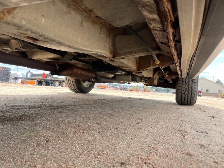 2015-chevrolet-equinox-lt-image-14