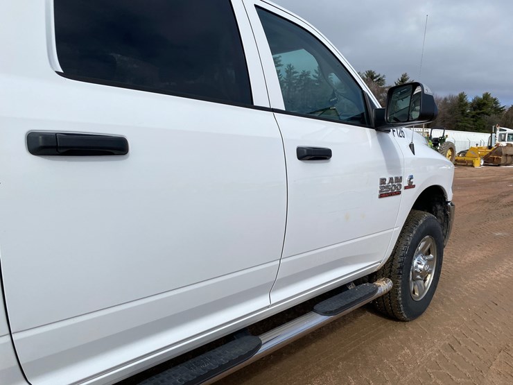 2018-dodge-ram-2500-image-29