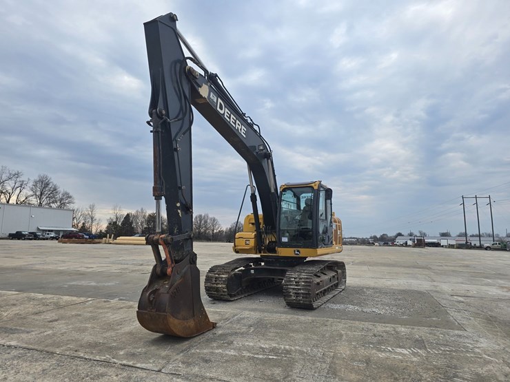 2014-deere-160g-lc-image-1