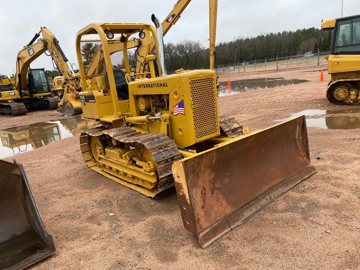 international-td8-image-3