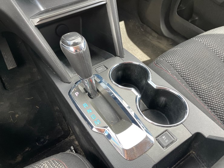 2016-chevrolet-equinox-lt-image-33